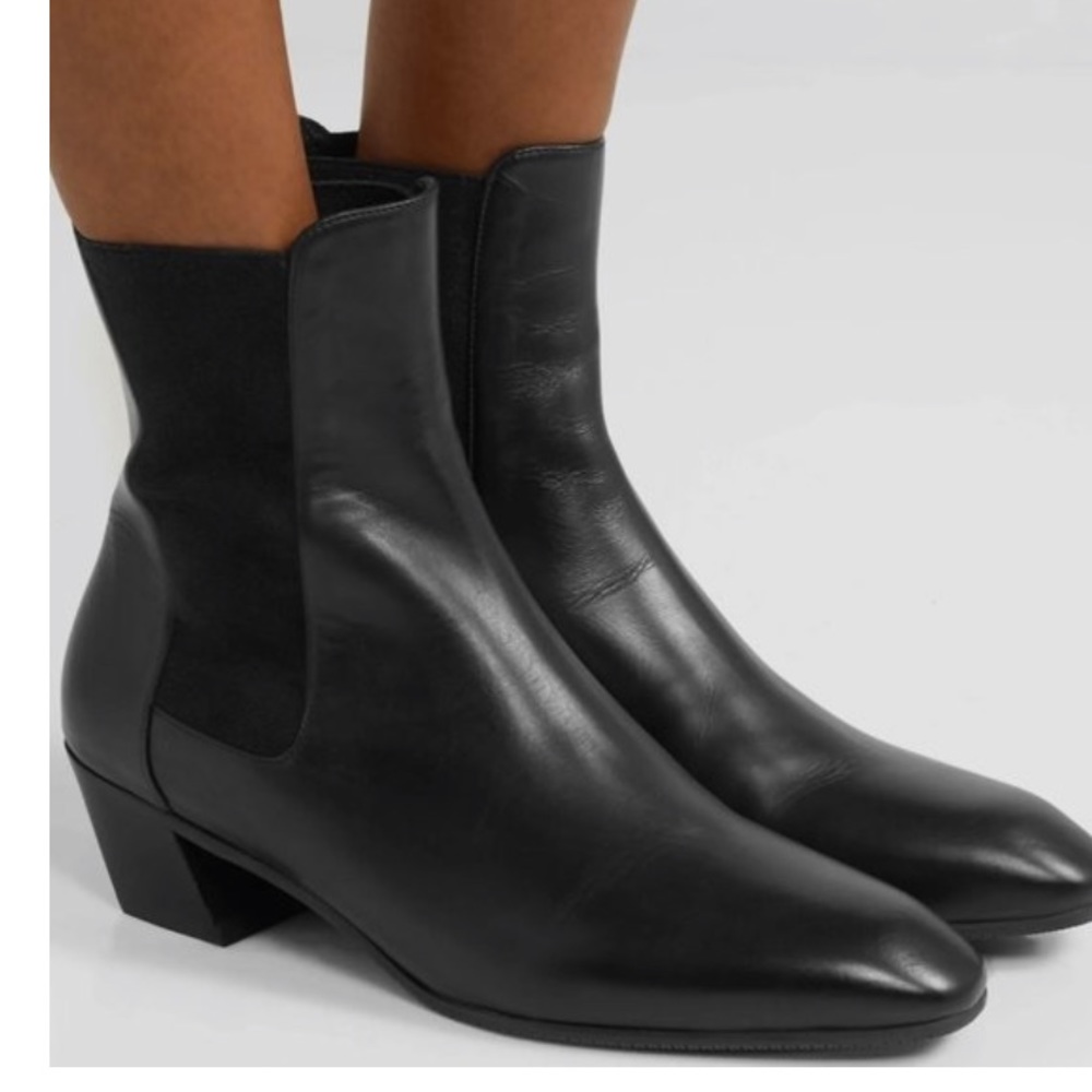 Stuart Weitzman Cleora booties black 7.5 mint condition
